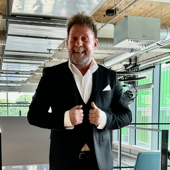 Ralf Timmer, Gründer von YVIOM